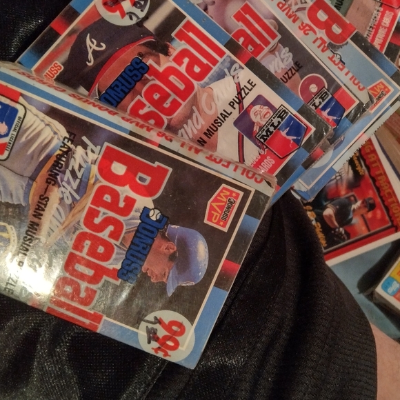 Baseball cards - Picture 2 of 4